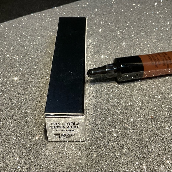555 SUEDE C Lancôme Teint Idole Ultra Wear Concealer - Picture 9 of 9